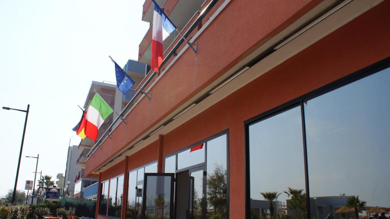 Hotel Palazzo Caveja 리미니 외부 사진